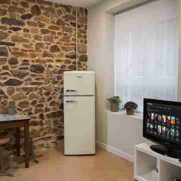 Apartment close to old town. Optional garage € 10 / night Others