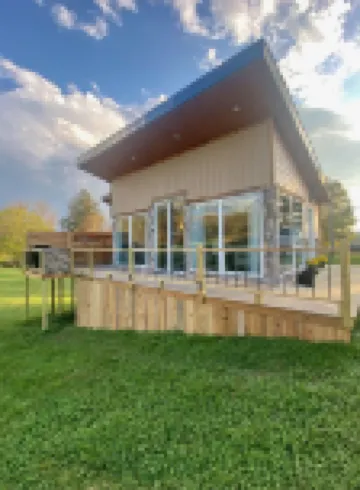 The StarGazer farm Stay 20 mins from hocking hill w/ fast internet