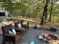 Secluded Cottage on 52 Acres - -30 Min from Hochatown