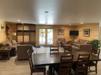 NeSoDak Lake View Lodge on Lake Enemy Swim