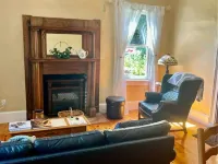 1818 Riverfront Cottage