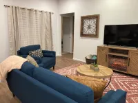 Coco’s Corner - Brand New 3 BD 2 BR Duplex near Palo Duro Canyon State Park