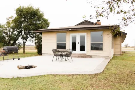 Cottage By The Lake; 40 acre farm with beautiful view of our 15 acre lake.