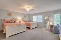 Convenient to Beach, restaurants, shopping and much more!