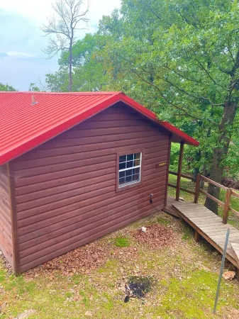 "If you're never at home and always alone, this Cabin is for you  ...Willie