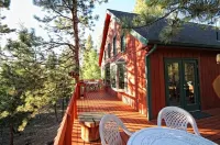 Superb Three Acre Mountain View Home for Reunions/Families