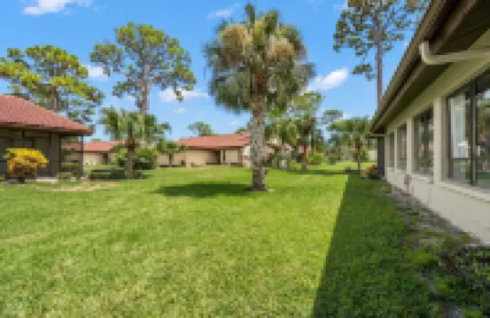 Beautiful Villa in Sarasota Resort-style Community