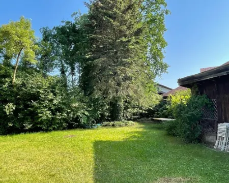 Holiday Home at the Chiemsee - 10 minutes walk to the lake Hotels in Chieming