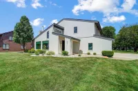 Lake Retreat Near State Park — Seasonal Pool, Hot Tub, Boat Dock, Dogs Welcome