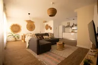 Apartamento Nuevo, Céntrico y con Parking