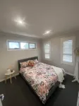 Beautiful 2 Story White Weatherboard townhouse Hotels in Alfredton