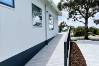 HORIZON at BINALONG BAY Have fun with the whole family at this new beach house.