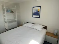 T2 apartment with terrace and view of Sauzon ria