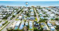 Iris! Sleeps 20 ! Pool ! Beach! - Private Pool