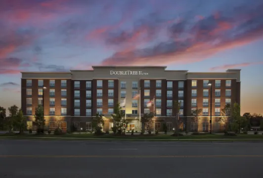 DoubleTree by Hilton Hotel Raleigh - Cary