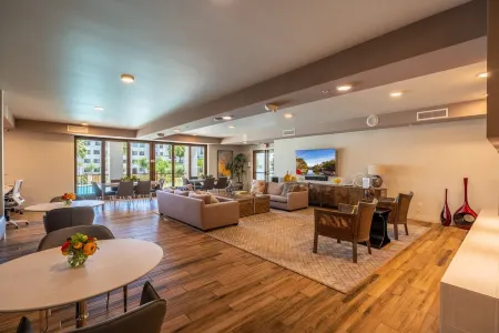 Resort Style Living in Downtown Ocotillo! Отели в г. Чендлер