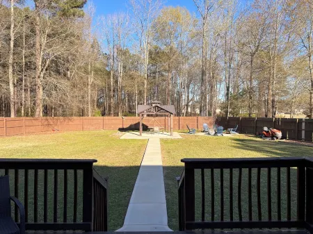 Modern and Serene Charming One Story 3-Bedroom House in Smithfield, NC.