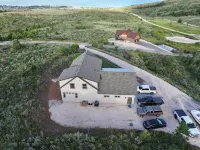 Kozy Retreat @ Bear Lake - 6 KING Beds, Bunk Room, Lake View, Deck w/ Grill