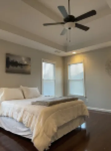 Beautiful Downtown Brick Road Home Oasis With Stadium View