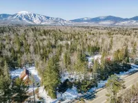 Sugarloaf camp - ski/ outdoors rustic retreat