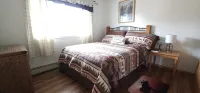 Home Away from home, fully/equipped, nearJBER, private parking <4 miles Downtown