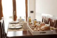 THE ARCH AMONG PATHS between Amalfi, Sorrento, Positano and Pompeii