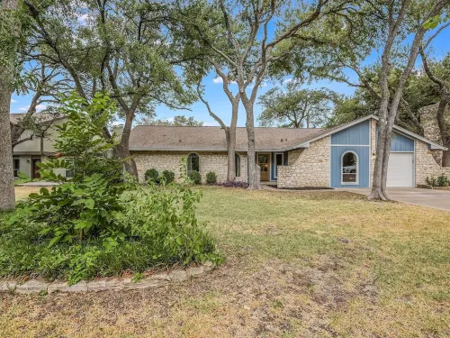 Recently Remodeled Home~ Great for Small Groups & Families!