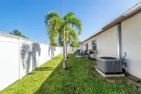Gorgeous relaxing 2BD Near Ft. Myers Beach