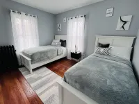 Upscaled Quiet Neighborhood- Modern 3 BDRM Hotels in East Longmeadow