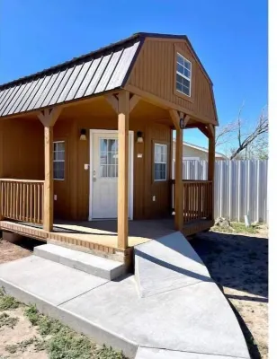 Vibes Cowboy: Two Hotels in Presidio County