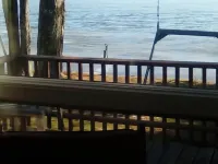 Perfect for summer right on twin lake 4 bedroom 2 full bath home Hotels in Conover