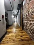 Huge Windows Downtown 2Bd Apt w/ Main Strip Access Hotels near Sagamore Street Park