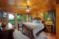 Pigeon Forge 2 King Bedroom Cabin! Stunning Mtn View! Hot Tub! Game Room!