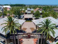 Don’t miss! Fun 1bed villa with golf cart and lanai. Bring your puppy.