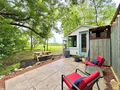 Couple's Cottage located on a private, serene equestrian farm! Hotels near Grand Lake Golf Course