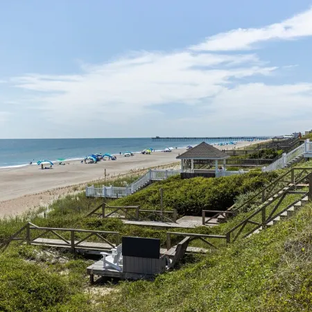 The ultimate OCEANFRONT bungalow close to everything