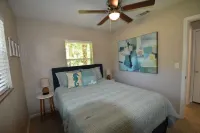 ☀️Newly remodeled! Comfy vacation home not far from the beach!