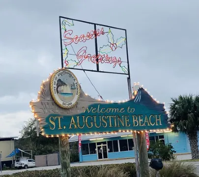 The Turtle Nest - Oceanfront, 2 BR/2 BA