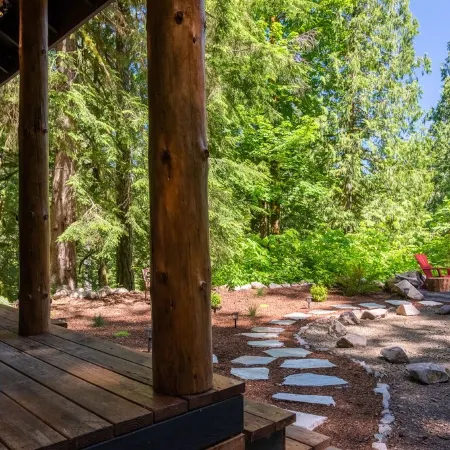 Little House On The Mountain--ZigZag Mountain View