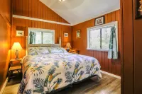 COZY HIDEAWAY IN THE OHIA RAINFOREST LOCATED BELOW VOLCANO NATIONAL PARK