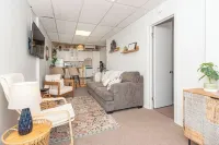 Walk to the Beach & Boardwalk!! 2 Bedroom Family Condo!