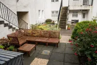 No. 60 Crail, stylish and new