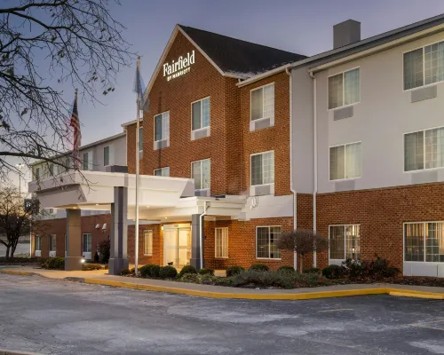 Fairfield Inn & Suites Cincinnati Eastgate Hotels in Clermont County