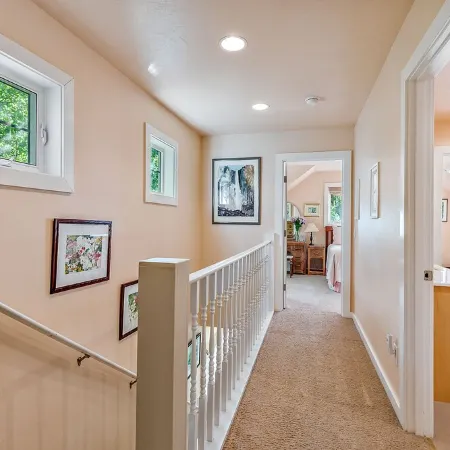The Maple Apartment at Tudor House Vacation Rentals