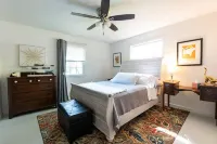 Cozy golden gate cutie Hotel in zona North Carolina Agricultural and Technical State University