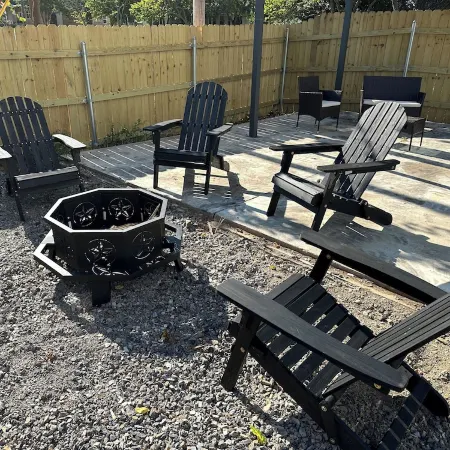 Hot Tub • Downtown Mena 3Br Family Home Отели в г. Мена