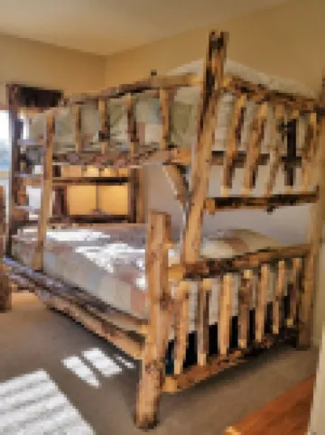 Beautiful Spacious Condo.