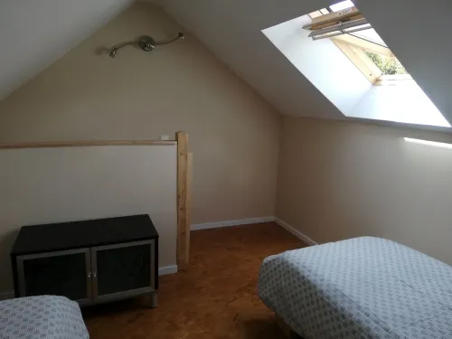 The pigeon fancier's house