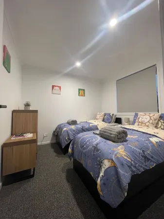 Home away from home in Brighton Отели в г. Ричмонд