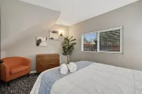 Sacramento Retreat w/ Pool, Tub, & Backyard Golf Oasis Hotels near South Hills Shopping Center